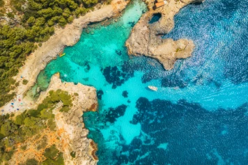 Prenota un traghetto per Porto di Giglio Porto